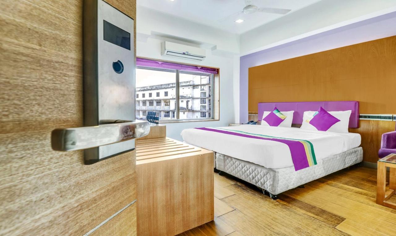 Medora Hotel Kozhikode Ngoại thất bức ảnh