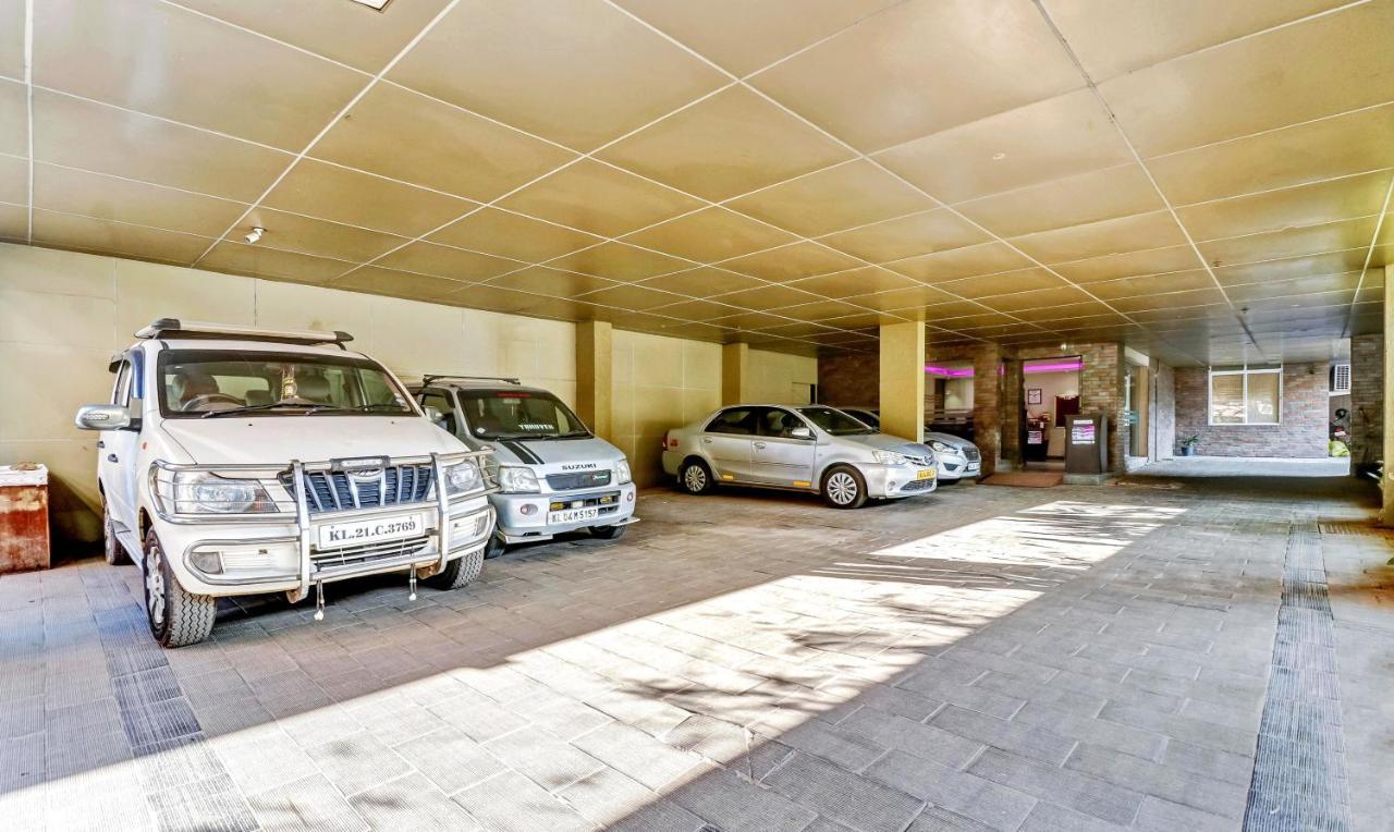 Medora Hotel Kozhikode Ngoại thất bức ảnh