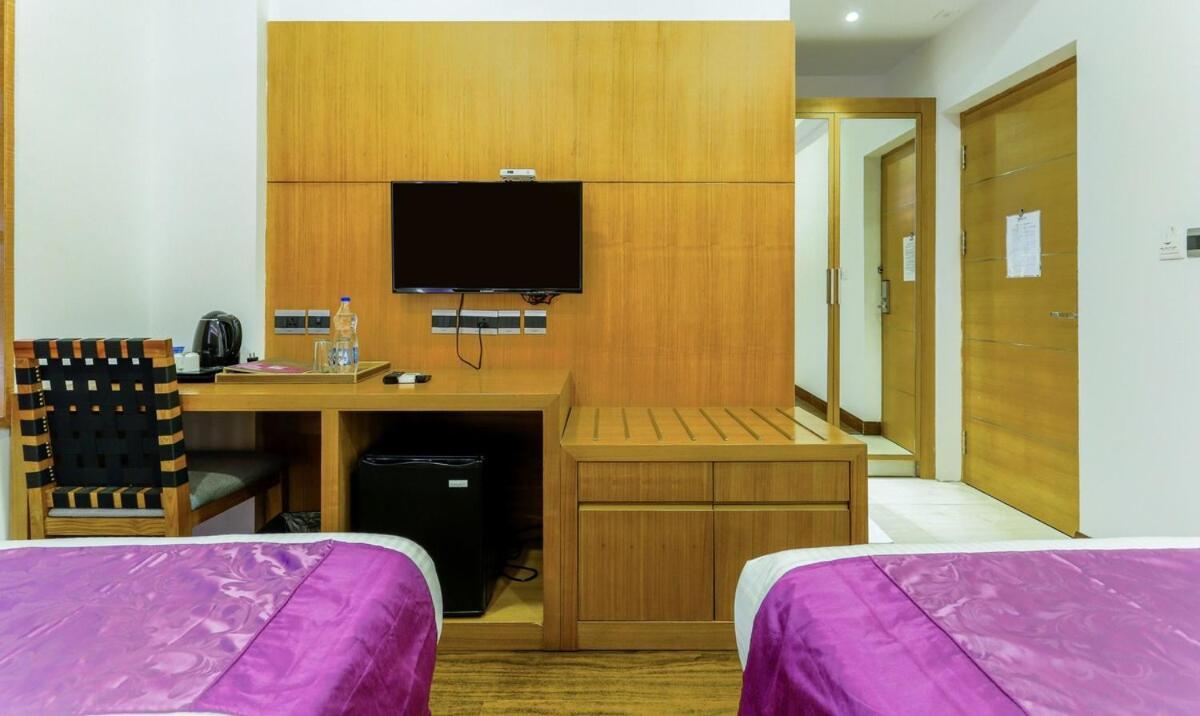 Medora Hotel Kozhikode Ngoại thất bức ảnh